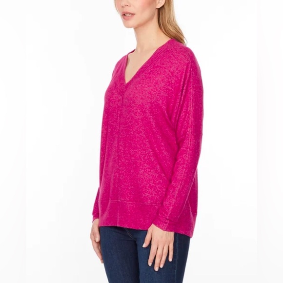 Buffalo Ladies' Cozy V-Neck Long Sleeve Top - Picture 2 of 8